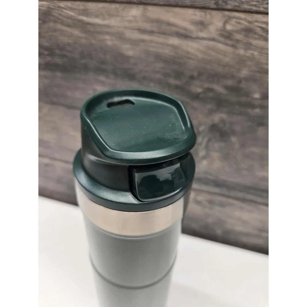 Stanley Classic Trigger-Action Travel Mug 16oz Hammertone Green Stainless Steel - Picture 2 of 6
